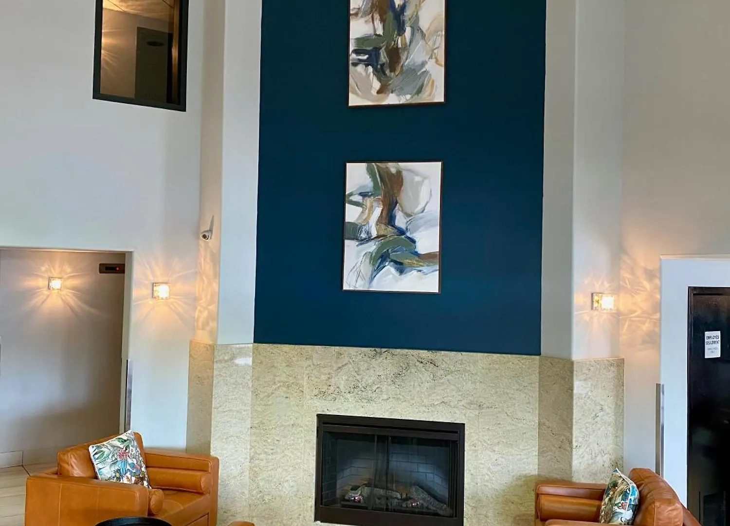 4 Business Hotels in Montreal That Deliver on Practicality