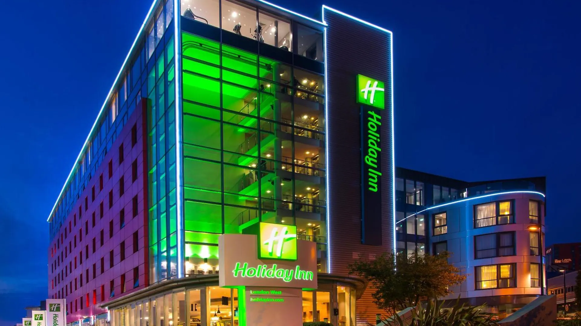 5 Top 4-Star Hotels in Notting Hill Area for West London Stays