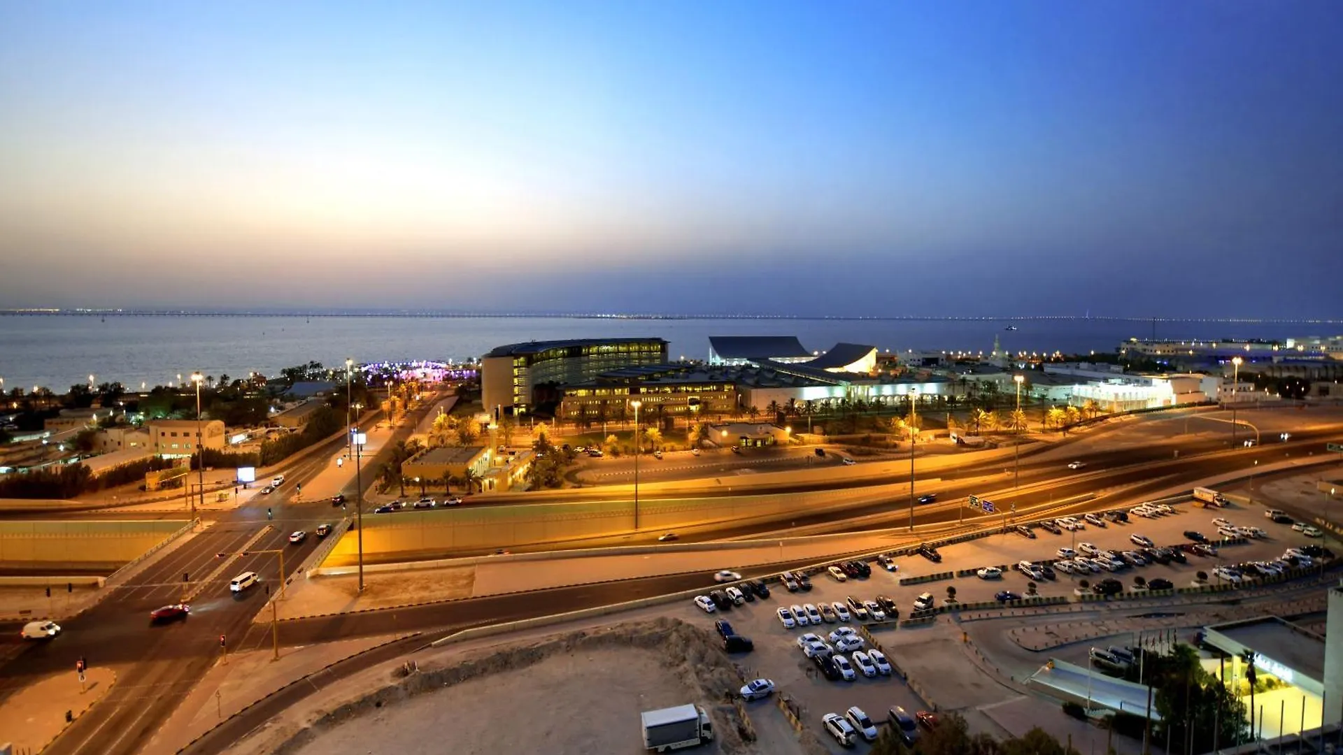 Where to Stay in Kuwait City District: 5 Best Central Hotels