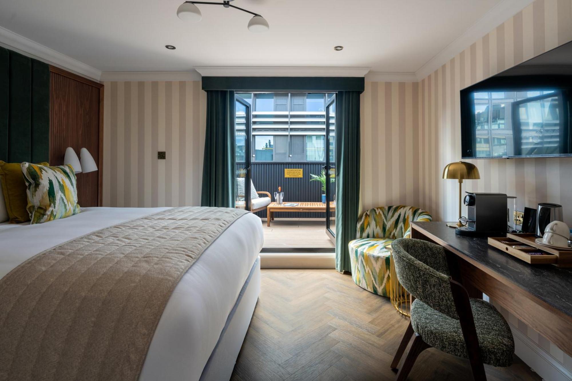 8 Romantic Hotels Near Borough Market Worth Booking as a Couple